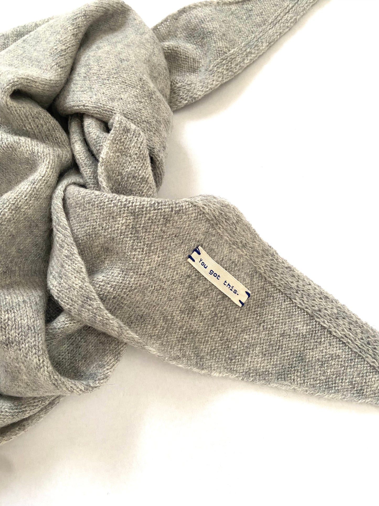You got this - Triangle scarf LIGHT GREY